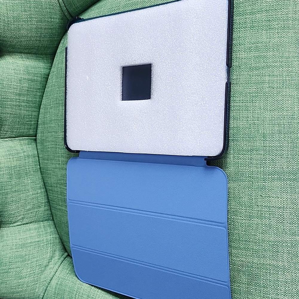 Blue IPad Tablet Case - Picture 4 of 7